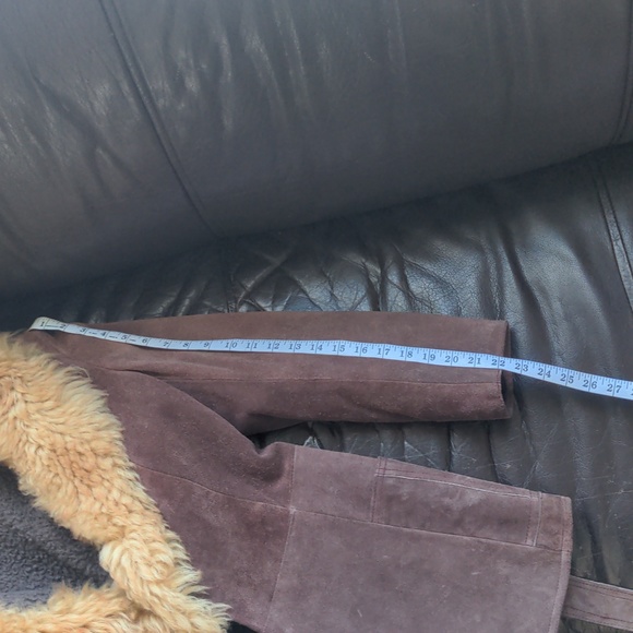 Vintage shearling jacket - Picture 12 of 16